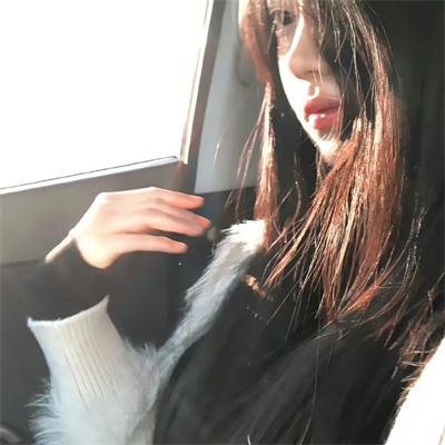 高山上的热气球